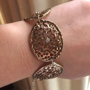 Detailed Statement Bracelet